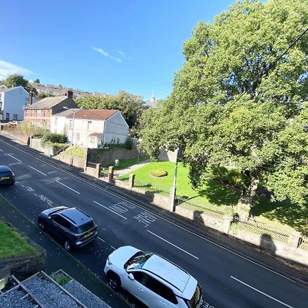Budget Stay, Shared Guest House, R1 Mount Pleasant Hill Swansea Zewnętrze zdjęcie